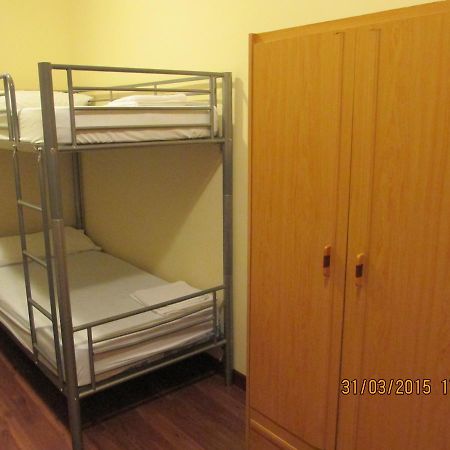Hostal Machin Madrid Exterior photo