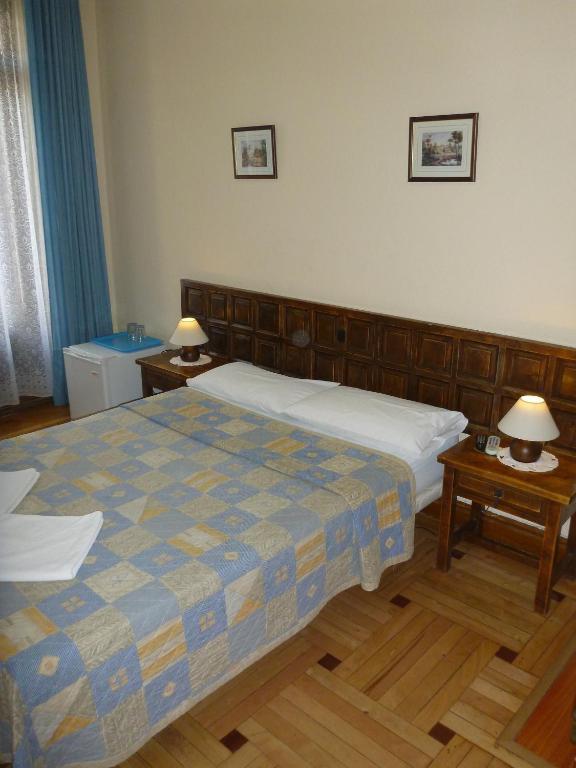 Hostal Machin Madrid Room photo