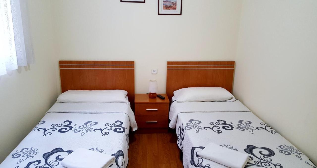 Hostal Machin Madrid Exterior photo